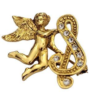 1928 Brand Gold Tone Clear Rhinestone Ampersand Font “S” Angel Cherub Pin, K656